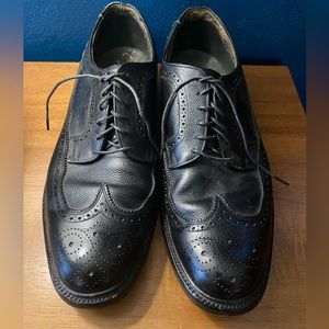 Black Wingtips